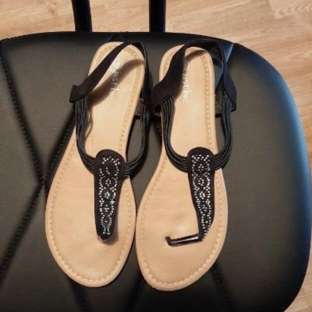 womens , tan and black strap sandals Sz. 8 with rhinestones